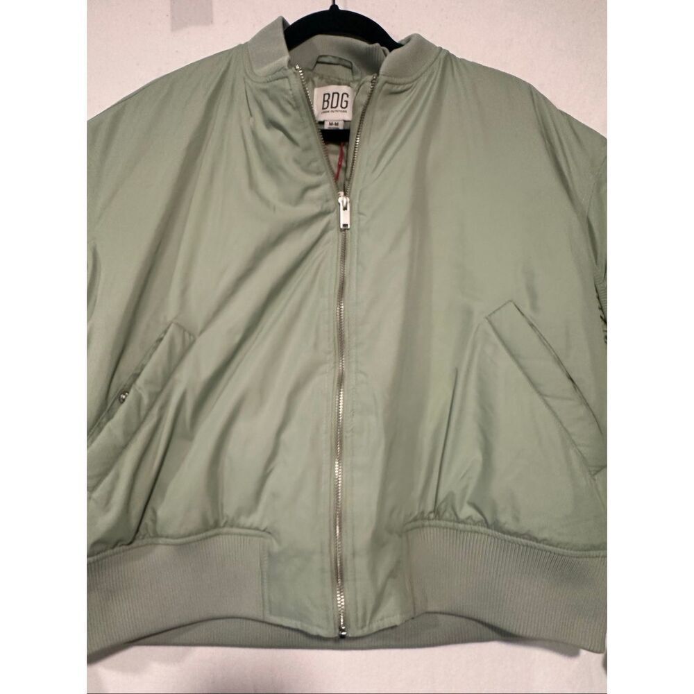 BDG Urban Outfitters Elton Bomber Jacket Green Ruched Sleeve Cropped M, NWT - Picture 4 of 10